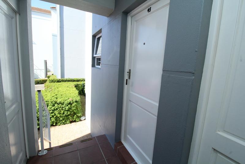 To Let 1 Bedroom Property for Rent in Vredekloof Western Cape